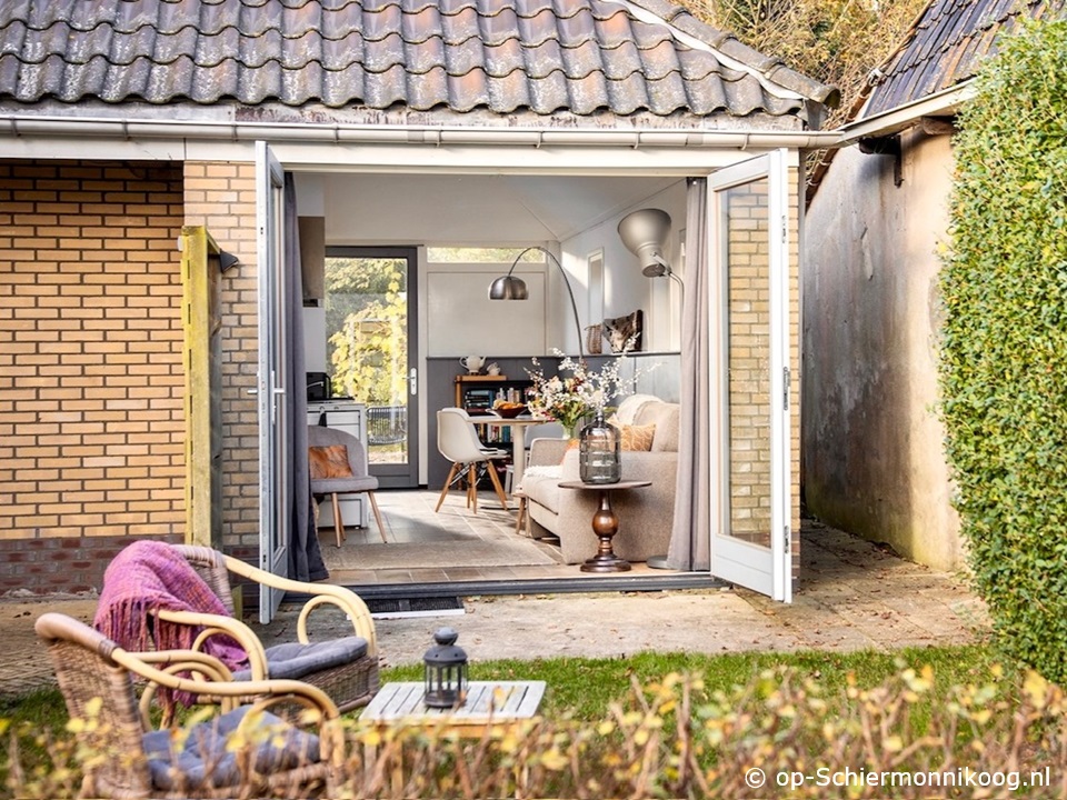 Buitenaanzicht Meeuw (Middenstreek 52) Buitenaanzicht Meeuw (Middenstreek 52)